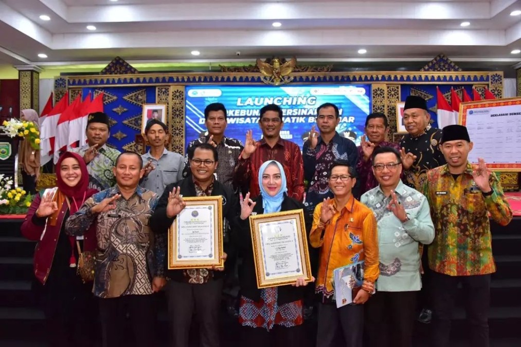 Cegah dan Berantas P4GN di Kabupaten Musi Rawas Bupati Hj Ratna Machmud Terima Penghargaan dari BNN RI