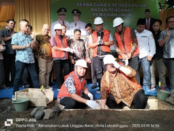Walikota Letakan Batu Pertama Gedung Serba Guna Bawaslu Lubuklinggau