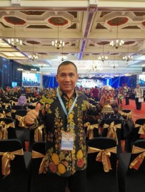 Wali Kota Lubuklinggau Terima Penghargaan Atas Kesuksesan Program UHC