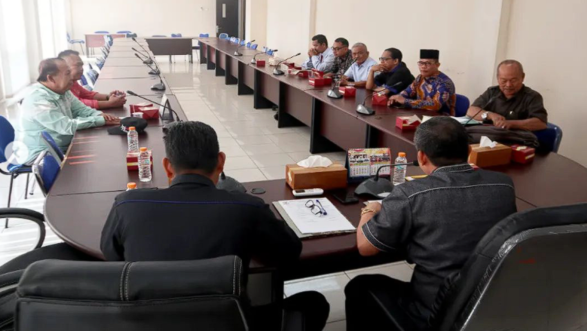 Rapat Komisi I Bahas Aspirasi Pembentukan Provinsi Sumatera Selatan Barat